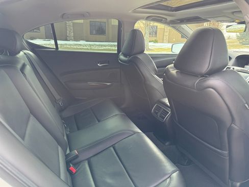 Used 2017 Acura TLX V6 SH-AWD w/ Advance Package image 12