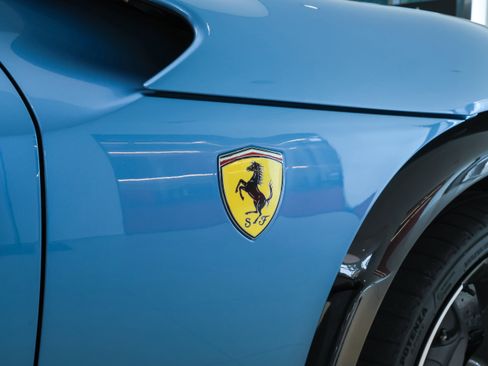 Used 2025 Ferrari Purosangue image 26