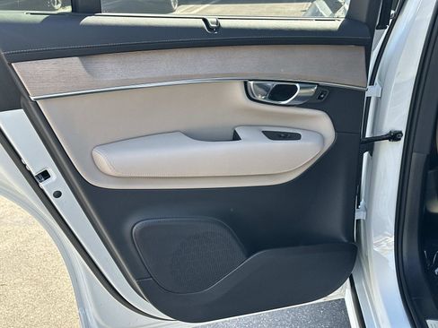 Certified 2026 Volvo XC90 B6 Ultra w/ Protection Package image 20