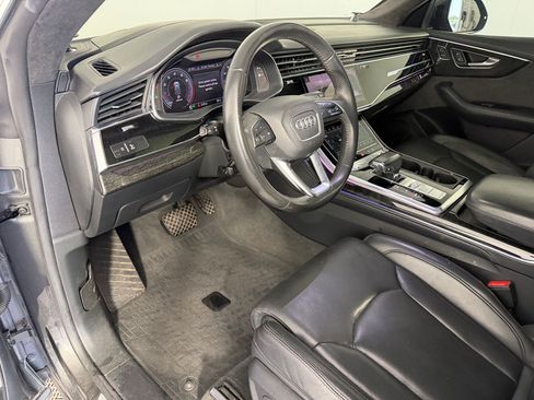 Used 2019 Audi Q8 Prestige AWD/4WD image 4