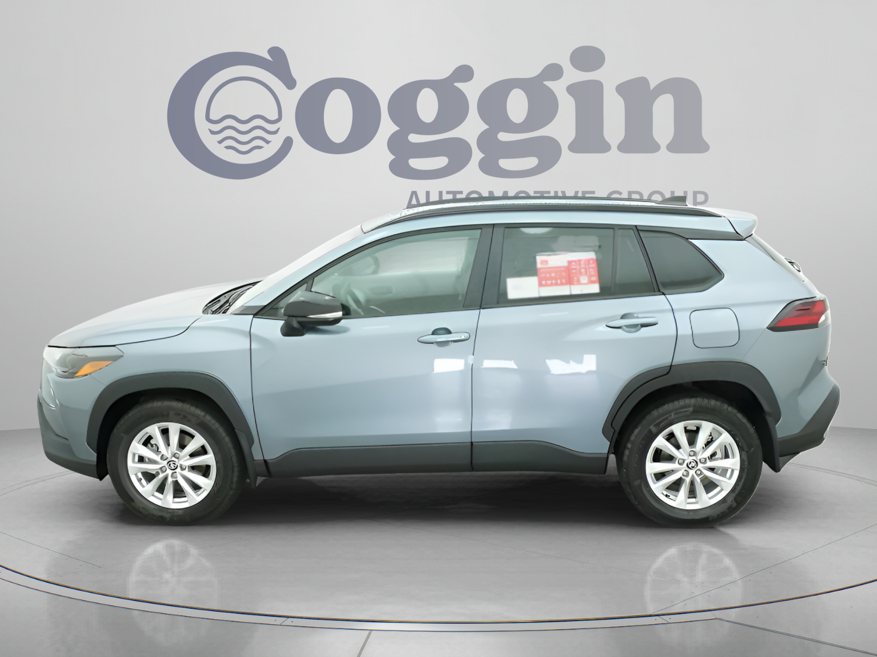 New 2026 Toyota Corolla Cross LE w/ Moonroof Package FWD image 5