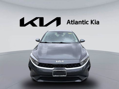 Certified 2023 Kia Forte LXS FWD image 2