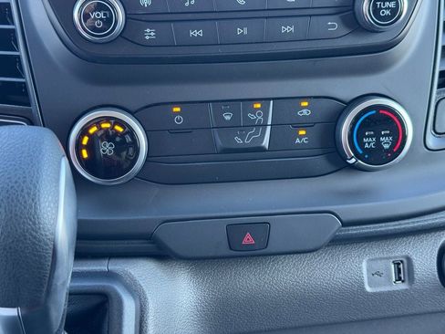 New 2025 Ford Transit 250 148 Medium Roof image 20