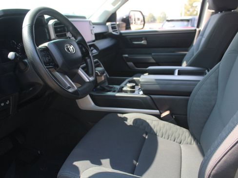 Used 2022 Toyota Tundra SR5 image 12