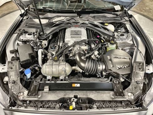 Used 2020 Ford Mustang Shelby GT500 w/ Technology Package image 29