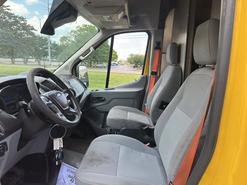 Used 2019 Ford Transit 250 148 High Roof Extended RWD image 17