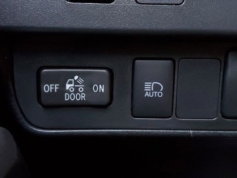 Used 2023 Toyota Tacoma SR5 image 32