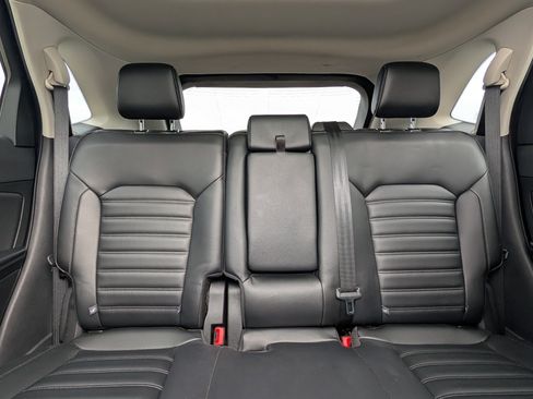 Used 2024 Ford Edge SEL w/ Convenience Package image 29