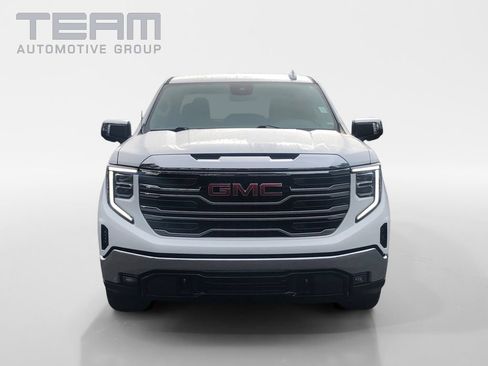 Used 2025 GMC Sierra 1500 SLT RWD image 2