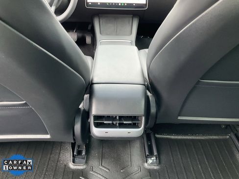 Used 2021 Tesla Model 3 Standard Range Plus image 32