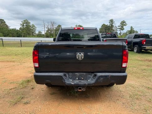 Used 2015 RAM 1500 Express RWD image 3