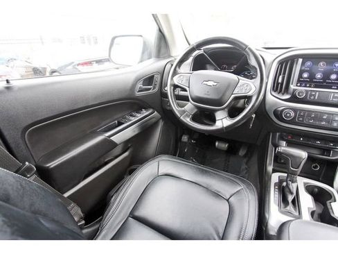Used 2021 Chevrolet Colorado LT w/ LT Convenience Package image 7