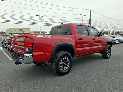 Used 2019 Toyota Tacoma TRD Off-Road image 6
