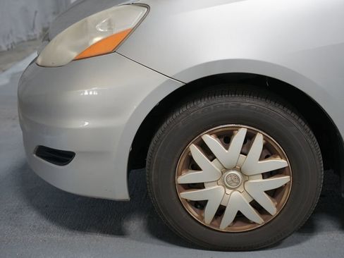 Used 2006 Toyota Sienna CE image 5