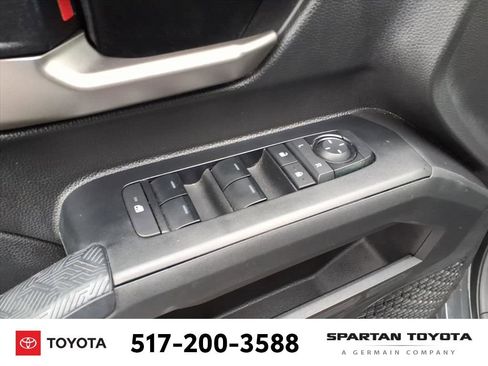 Used 2024 Toyota Tacoma TRD Off-Road image 15