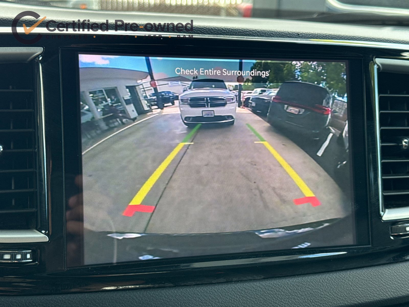 Certified 2025 Chrysler Pacifica Select FWD image 21