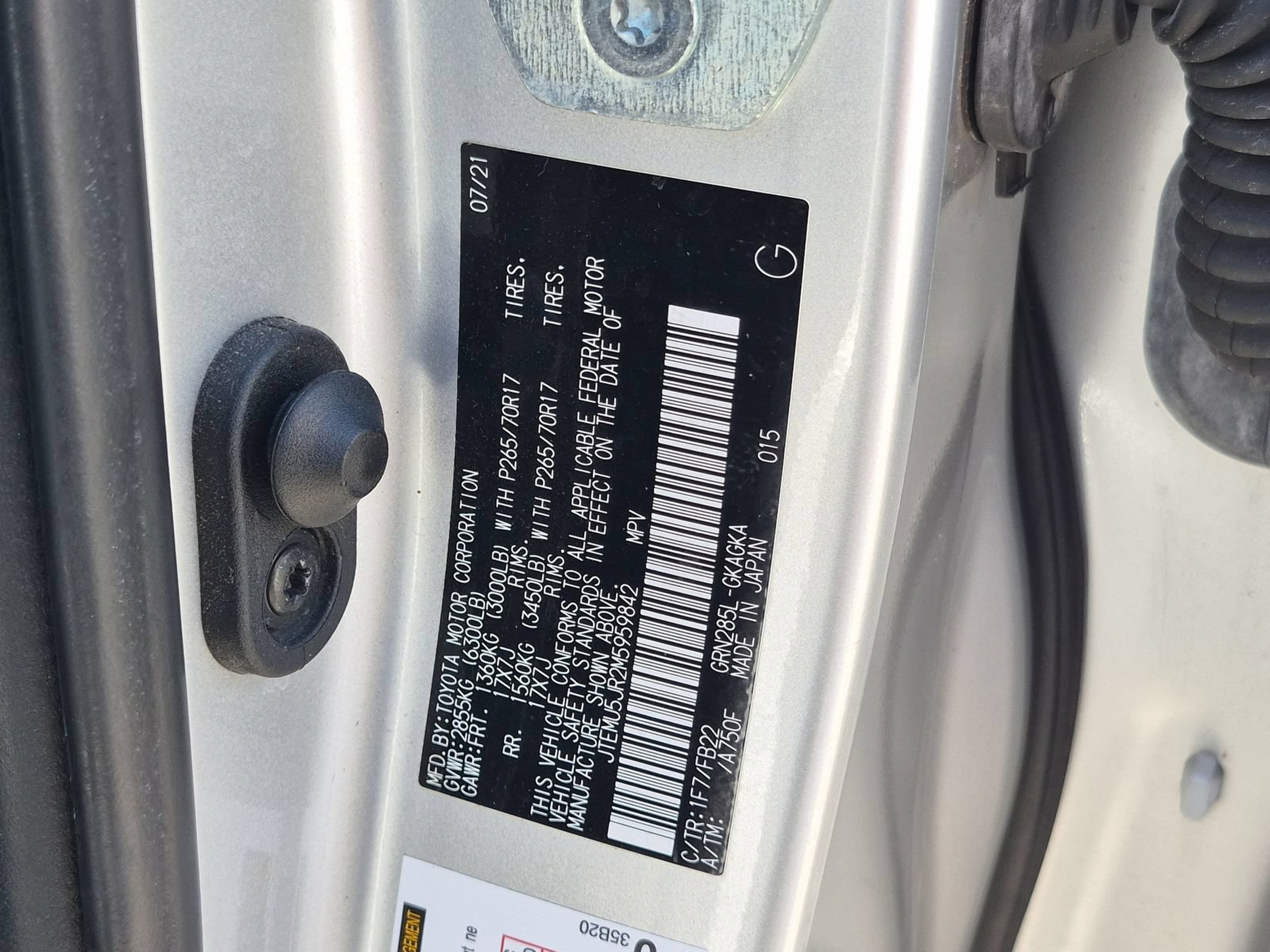 Used 2021 Toyota 4Runner SR5 AWD/4WD image 28