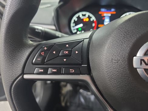 Used 2022 Nissan Altima 2.5 S FWD image 17