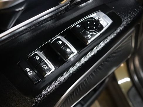 Used 2024 Kia Telluride EX w/ EX Captain's Chair Package FWD image 27