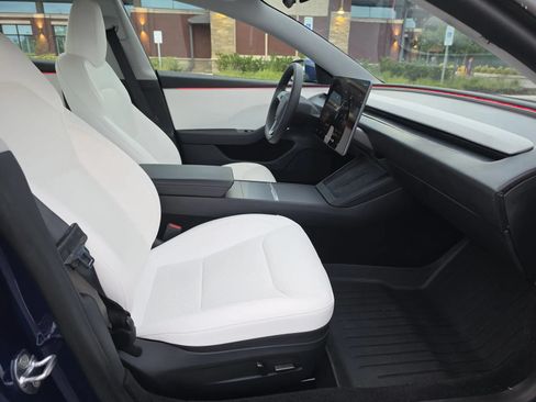 Used 2025 Tesla Model 3 RWD image 15