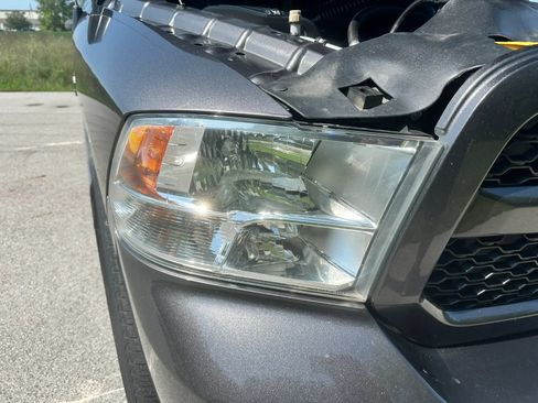 Used 2014 RAM 1500 Express AWD/4WD image 18