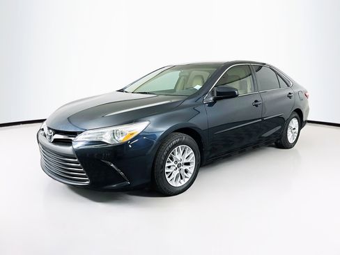 Used 2017 Toyota Camry LE w/ Protection Package (Q2) FWD image 3