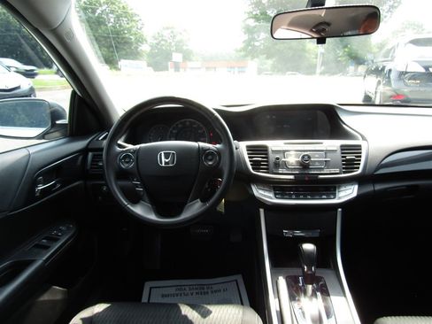Used 2014 Honda Accord Sport image 20