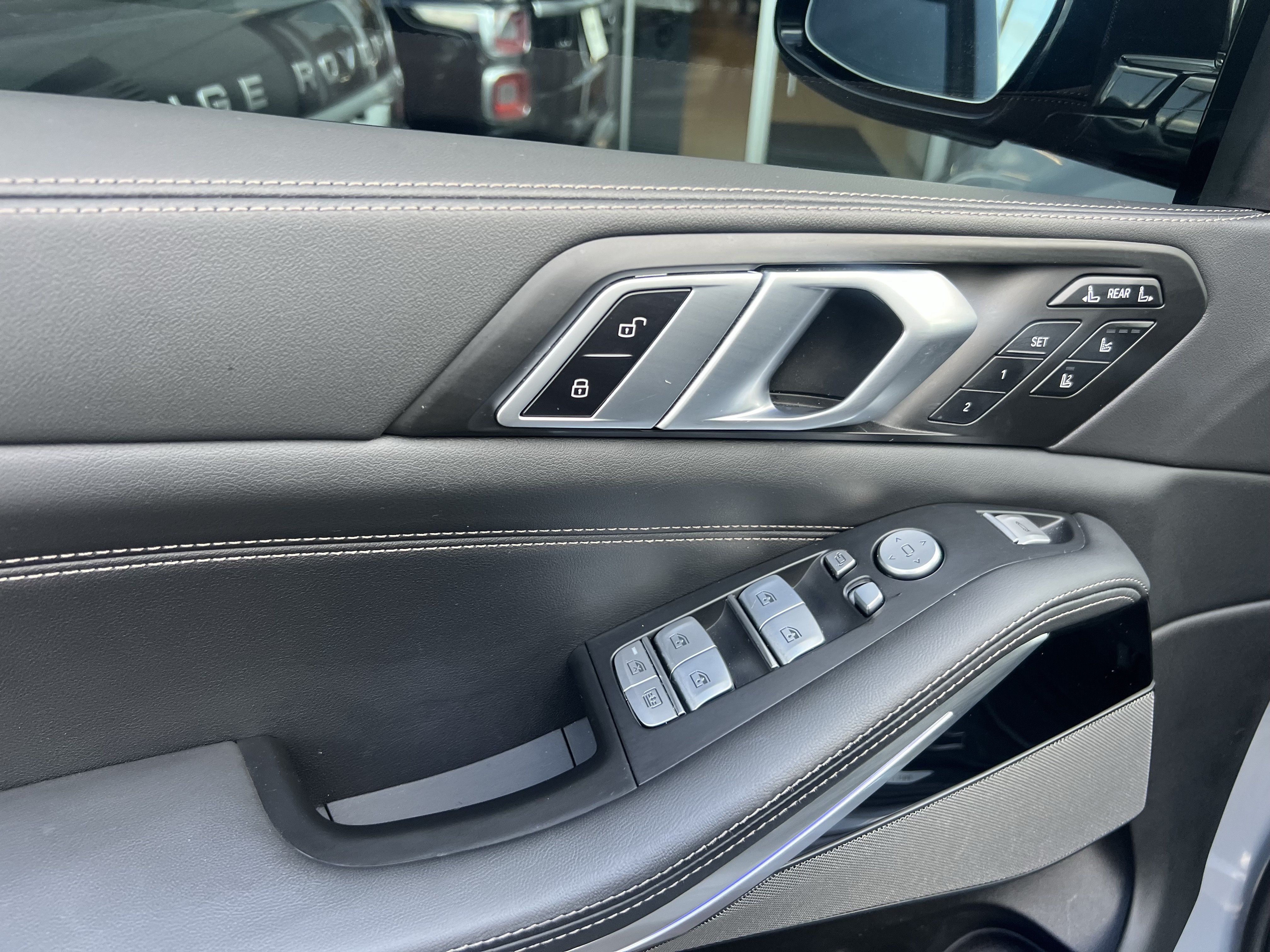 Used 2024 BMW X7 M60i w/ Executive Package AWD/4WD image 14