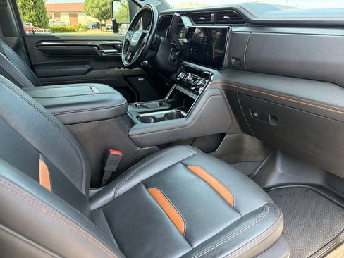 Used 2024 GMC Sierra 2500 AT4 w/ Technology Package AWD/4WD image 24