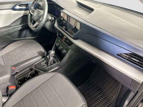 Certified 2022 Volkswagen Taos SE w/ Panoramic Sunroof Package image 27