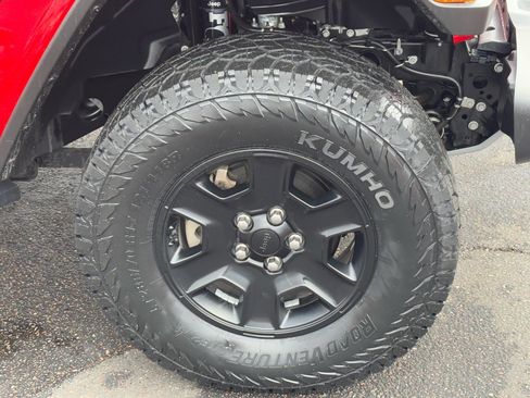 Used 2021 Jeep Gladiator Mojave image 10