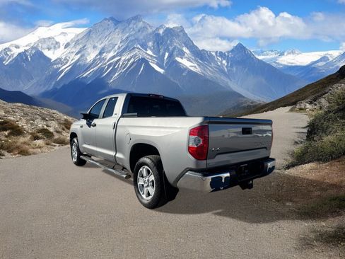 Used 2015 Toyota Tundra SR5 image 3