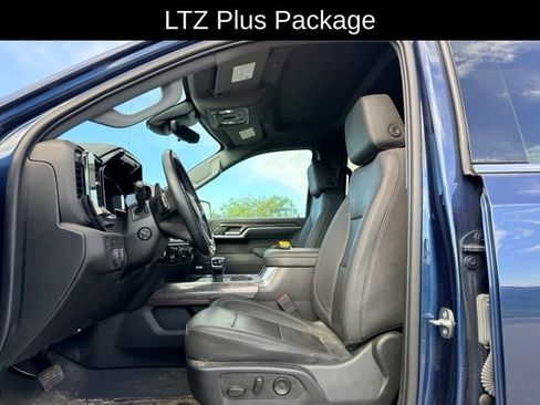 Used 2023 Chevrolet Silverado 1500 LTZ AWD/4WD image 8