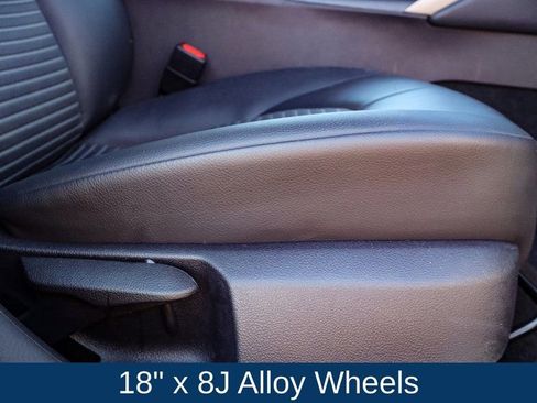 Used 2024 Toyota Camry SE image 16