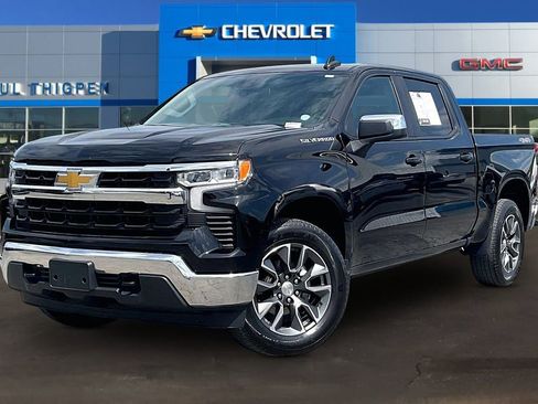 Used 2024 Chevrolet Silverado 1500 LT AWD/4WD image 3
