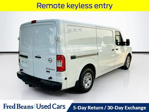 Used 2015 Nissan NV 2500 SV w/ Technology Package RWD image 9