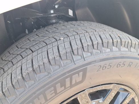 New 2026 Nissan Frontier SV w/ Tow Package RWD image 27