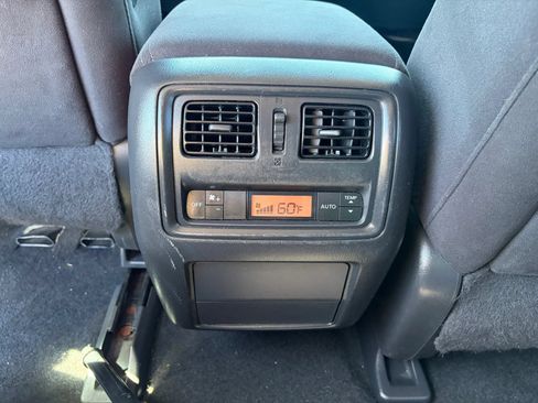 Used 2014 Nissan Pathfinder SL AWD/4WD image 12