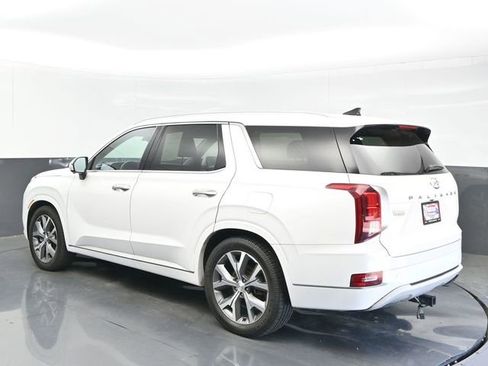 Used 2022 Hyundai Palisade Limited FWD image 3