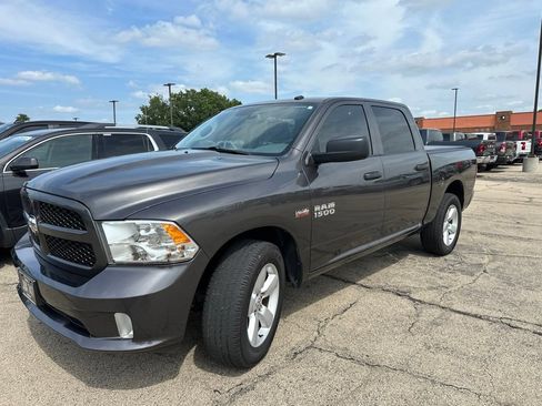 Used 2014 RAM 1500 Express AWD/4WD image 2