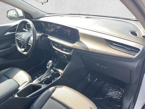 Used 2025 Buick Encore GX Sport Touring image 21