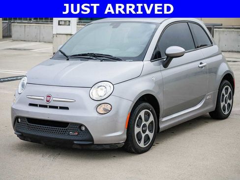 Used 2018 FIAT 500 e image 1