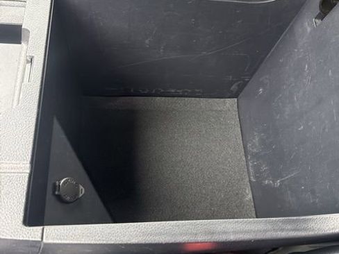 Used 2018 Toyota Tundra Limited w/ Limited Premium Package image 28