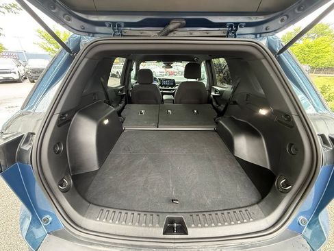 Used 2026 Chevrolet Equinox LT AWD/4WD image 30