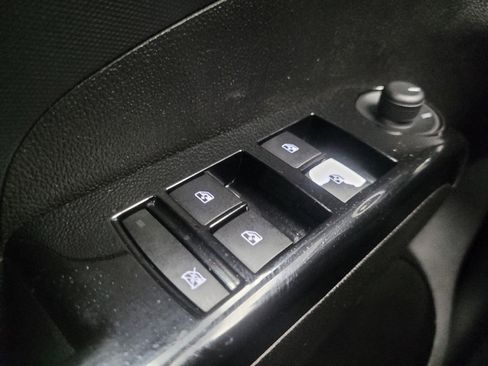 Used 2017 Chevrolet Sonic LT w/ RS Package image 27