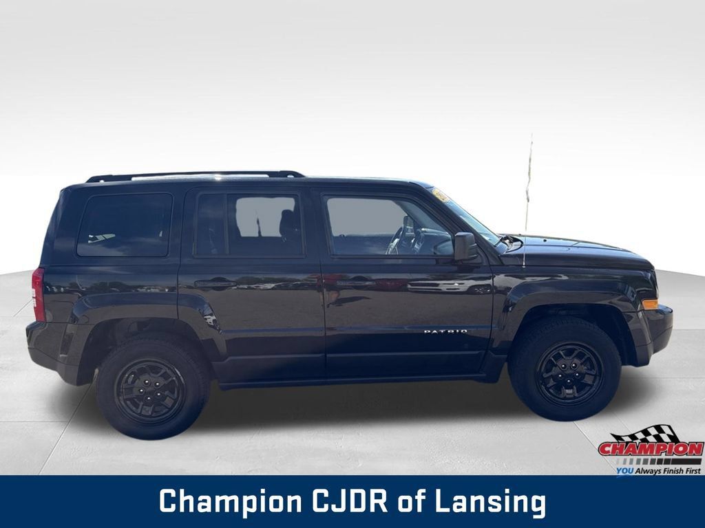 Used 2017 Jeep Patriot Sport w/ Power Value Group AWD/4WD image 9