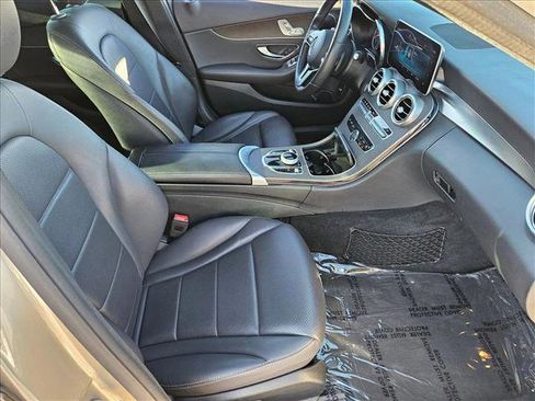 Used 2019 Mercedes-Benz C 300 4MATIC Sedan image 18