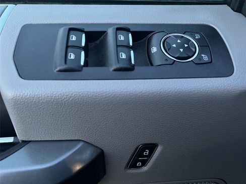 Used 2019 Ford F150 XLT w/ Equipment Group 302A Luxury image 13