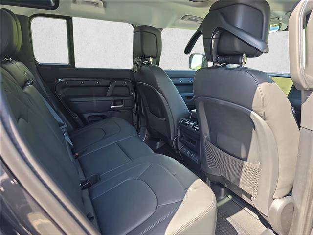 New 2026 Land Rover Defender 110 X-Dynamic SE AWD/4WD image 11