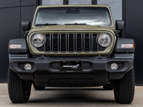 Used 2026 Jeep Wrangler Sport AWD/4WD image 4